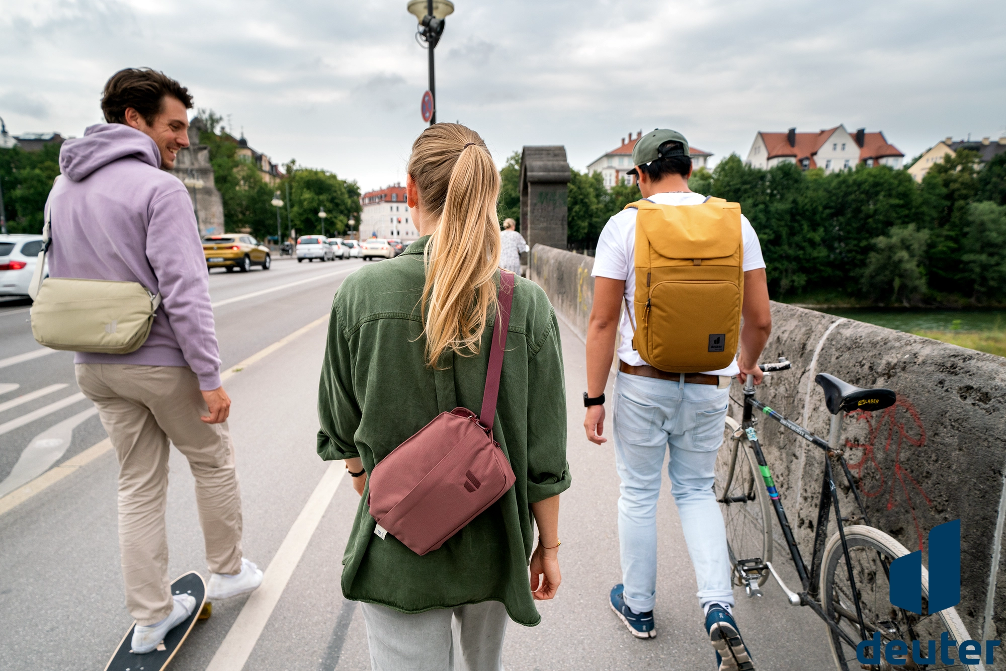 Rucksack Handtasche Deuter